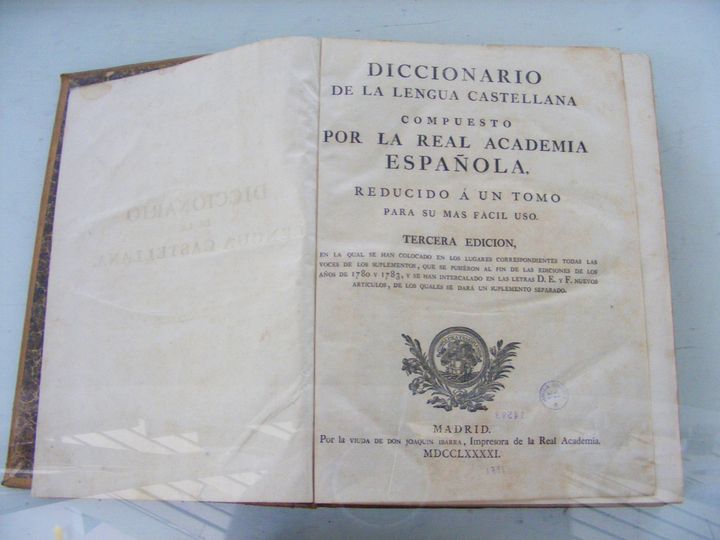 biblioteca 324 copy.jpg